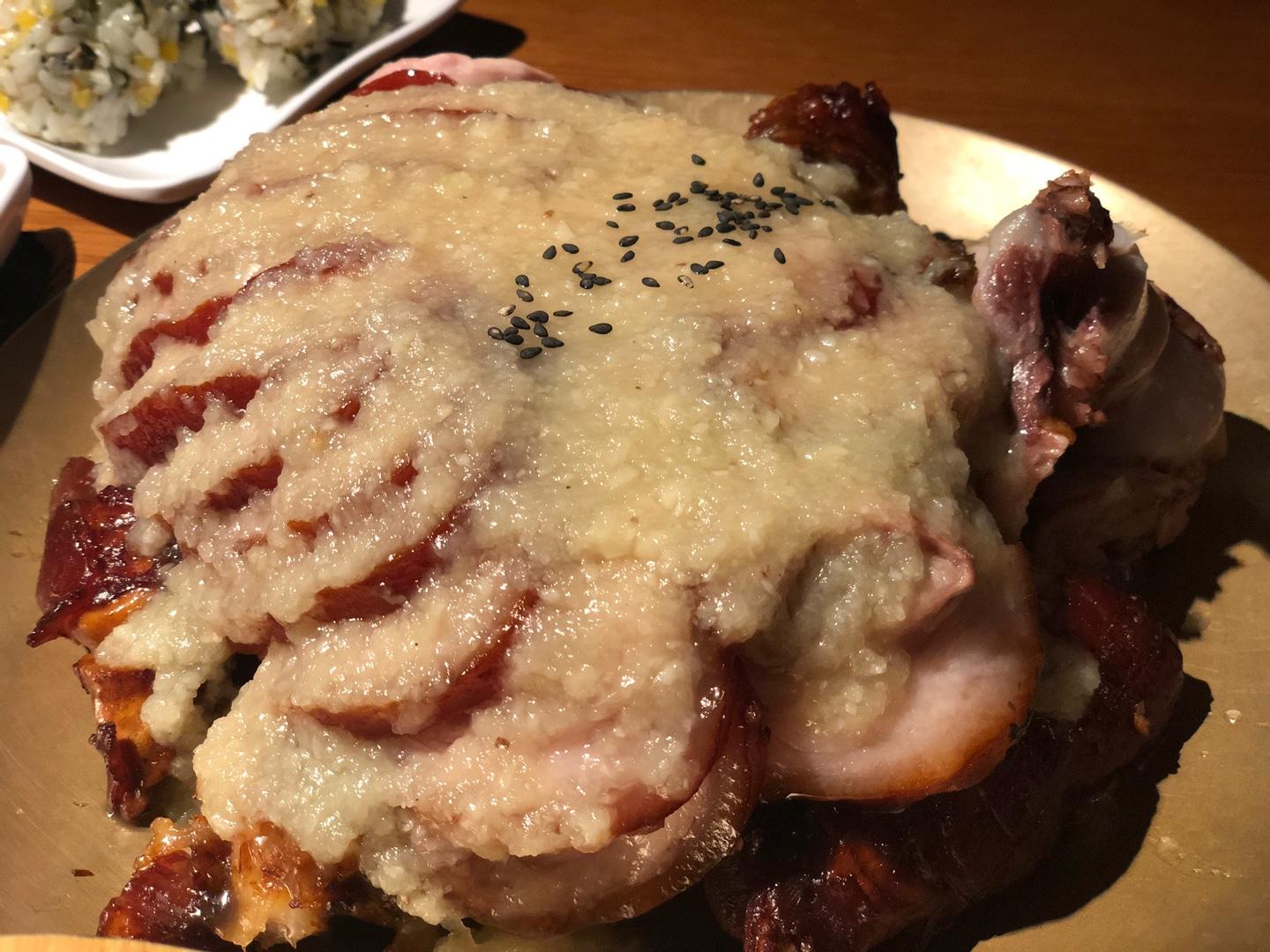 korea, seoul, hongdae, pork trotters, jokbal, korean food, review